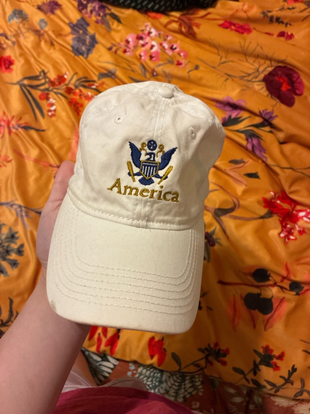 Cream Embroidered 'America' Baseball Cap
